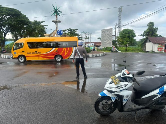 
					SAT LANTAS POLRES SERUYAN GELAR PATROLI R2 DI SEPUTARAN KOTA KUALA PEMBUANG