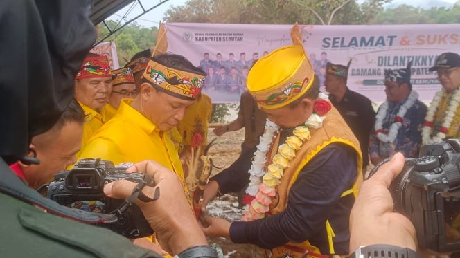 
					KAPOLSEK SERUYAN TENGAH HADIRI PELANTIKAN DAMANG DAN KETUA DAD SE-KABUPATEN SERUYAN