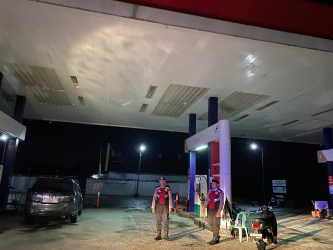 
					Sasar Jam Rawan, Sat Samapta Polres Sukamara Jaga Kondusifitas Objek Vital SPBU