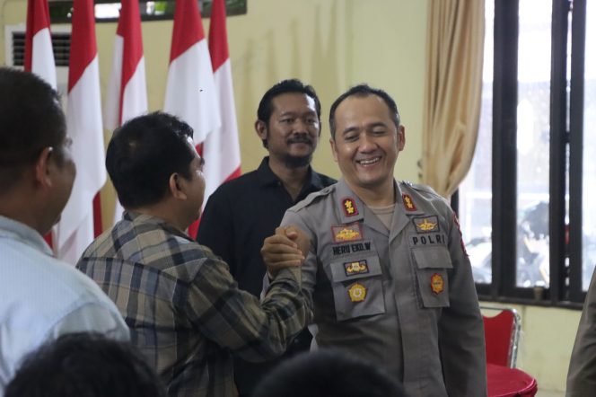 
					Adu Strategi Penuh Sinergi! Ratusan Warga Meriahkan Turnamen Catur Hari Bhayangkara Ke-80 di Polres Gunung Mas