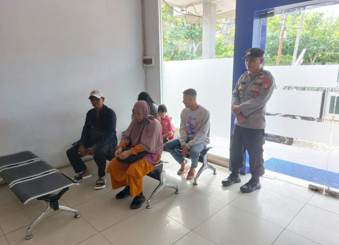 
					Cegah Kriminalitas di Objek Vital, Polsek Kapuas Barat Patroli di Bank BRI Unit Mandomai
