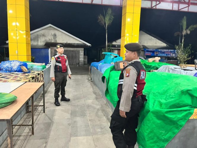 
					Antisipasi Aksi Kriminalitas, Sat Samapta Polres Sukamara Pantau Kompleks Pasar Saik