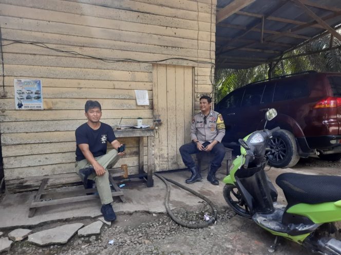 
					Bhabinkamtibmas Desa Sumber Agung Gelar Sambang Warga Jalin Kedekatan dengan Masyarakat