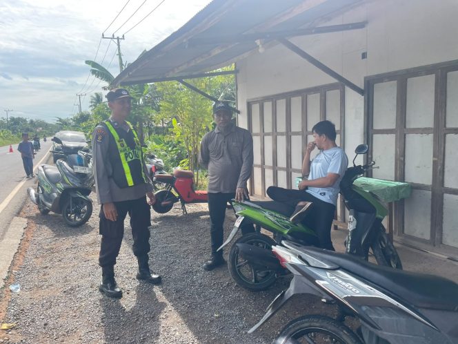 
					PERSONIL POLSEK PULAU PETAK LAKSANAKAN PATROLI DIALOGIS KE DESA-DESA WILAYAH KECAMATAN PULAU PETAK