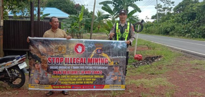 
					PERSONEL POLSEK PULAU PETAK LAKSANAKAN SOSIALISASI ILEGAL MINING KE MASYARAKAT GUNA PENCEGAHAN TAMBANG LIAR DI WILAYAH KECAMATAN PULAU PETAK