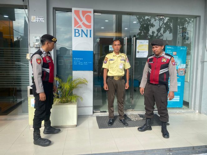 
					Sterilisasi Objek Vital Perbankan, Sat Samapta Polres Sukamara Perketat Keamanan Kantor Bank BNI