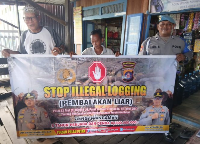 
					SOSIALISASI PENEBANGAN HUTAN SECARA LIAR (ILEGAL LOGING) OLEH PERSONIL POLSEK PULAU PETAK