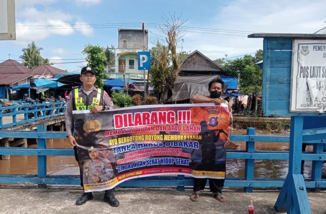 
					Memasuki Musim Kemarau, Personel Polsek Kapuas Barat Sosialisasikan Larangan Membakar Hutan dan Lahan