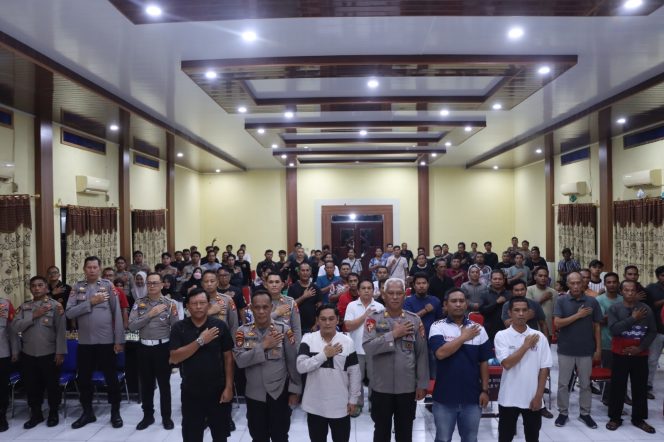 
					Menyambut Hari Bhayangkara ke-80, Aula Satya Haprabu Jadi Arena Lomba Catur dan Domino Kapolres Cup