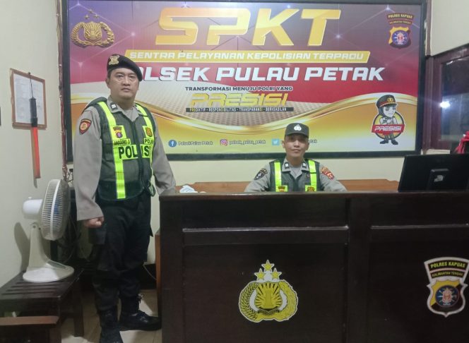 
					POLSEK PULAU PETAK LAKSANAKAN KEGIATAN SIAGA MAKO PADA MALAM HARI GUNA CIPTAKAN SITUASI AMAN