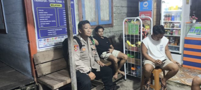 
					Polsek Tewah Jamin Keamanan Wilayah, Lewat Interaksi Langsung di Lapangan