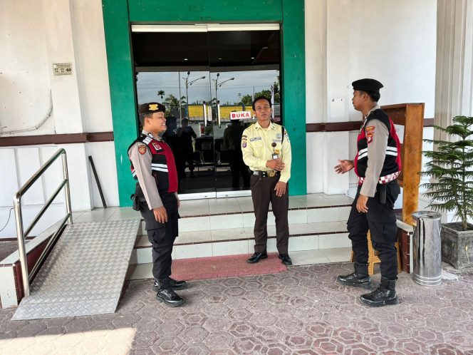 
					Sat Samapta Polres Sukamara Optimalkan Layanan Pengamanan Preventif di Bank Kalteng