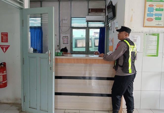 
					Personil Polsek Kapuas Barat Patroli ke Obyek Vital Puskesmas Mandomai