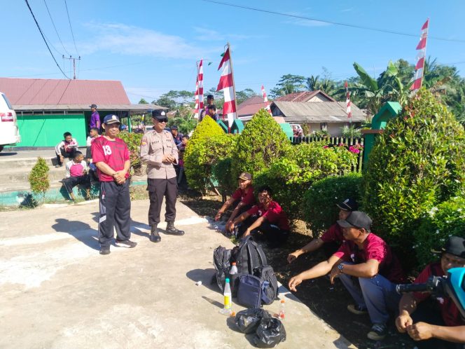 
					Polsek Pandih Batu Sambangi Warga Berikan Edukasi Hukum