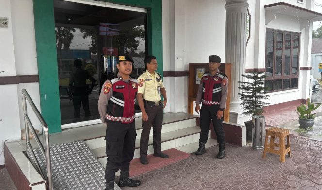 
					Sat Samapta Polres Sukamara Hadirkan Pelayanan Preventif di Kawasan Bank Kalteng