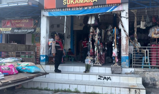 
					Pastikan Situasi Kondusif, Sat Samapta Polres Sukamara Laksanakan Patroli Pasar Inpres