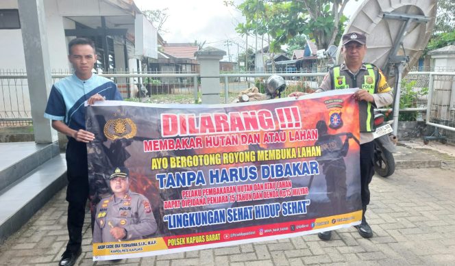 
					Cegah Kebakaran Hutan dan Lahan, Polsek Kapuas Barat Gencarkan Imbauan di Kelurahan Mandomai