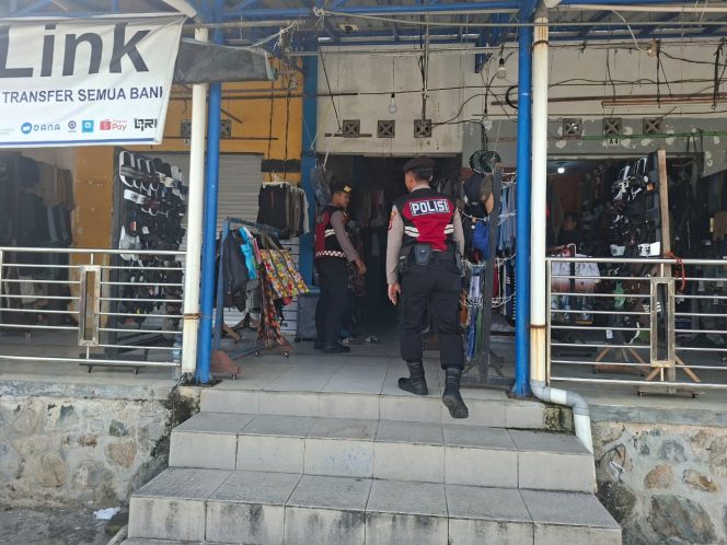 
					Mitigasi Copet dan Pungli, Sat Samapta Polres Sukamara Kelilingi Koridor Pasar Inpres