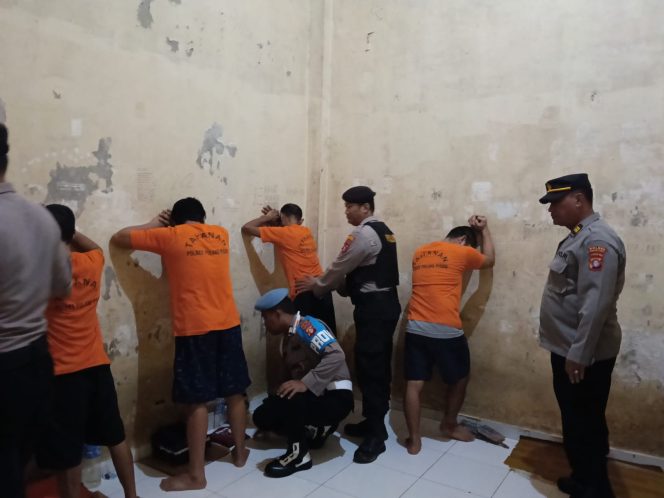 
					Antisipasi Gangguan Keamanan, Rutan Polres Pulang Pisau Dirazia Ketat