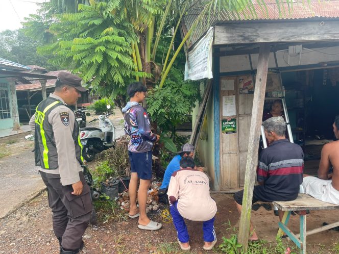 
					PERSONIL POLSEK PULAU PETAK LAKSANAKAN PATROLI DIALOGIS KE DESA-DESA WILAYAH KECAMATAN PULAU PETAK