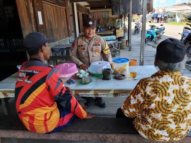 
					Polsek Sebangau Kuala Dekati Warga, Sosialisasikan Call Center 110