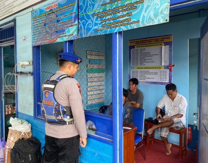 
					Jaga Kamtibmas dan Keselamatan di Jalur Air, Satpolairud Polres Barito Utara Gencarkan Patroli Perairan