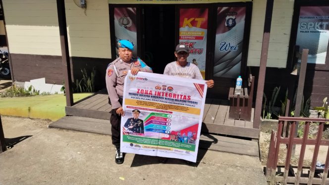 
					Dukung WBK menuju WBBM, Polsek Pandih Batu Sosialisasi Zona Integritas ke Warga