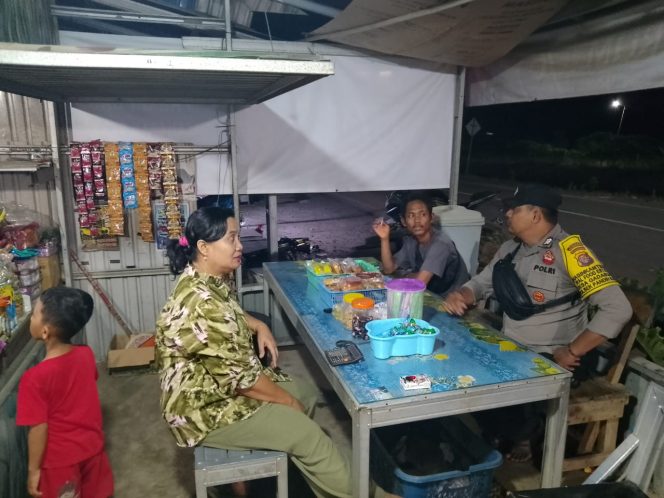 
					Polsek Pandih Batu Sambangi Pedagang Malam di Gadabung, Serap Aspirasi Kamtibmas