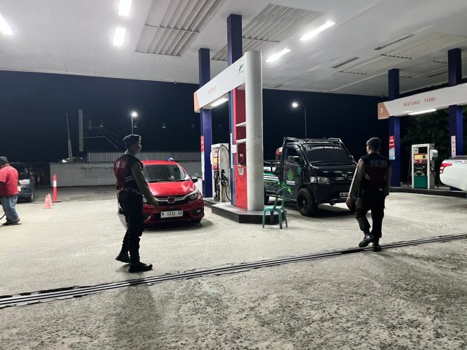 
					Kawal Stabilitas Objek Vital Energi, Sat Samapta Polres Sukamara Jaga Pangkalan SPBU Jam Rawan