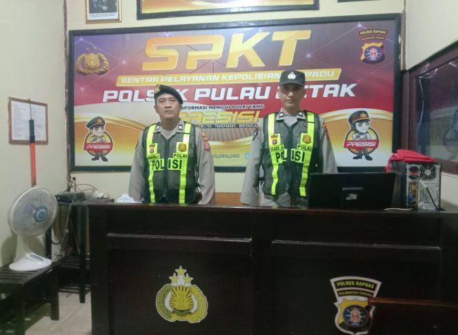 
					POLSEK PULAU PETAK LAKSANAKAN KEGIATAN SIAGA MAKO PADA MALAM HARI GUNA CIPTAKAN SITUASI AMAN