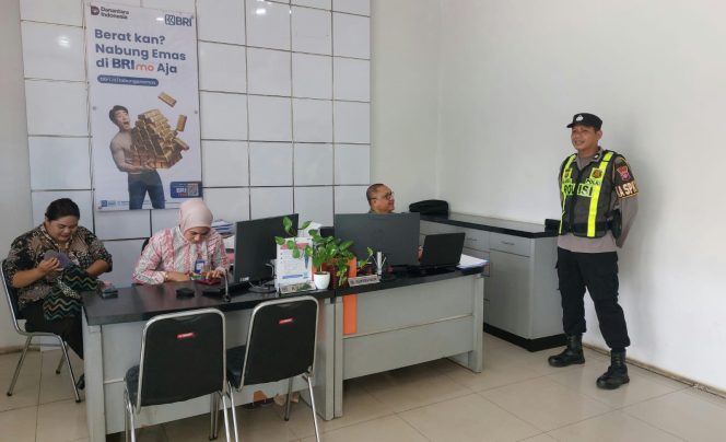 
					Antisipasi Kriminalitas, Polsek Kapuas Barat Gelar Patroli Objek Vital di Kelurahan Mandomai