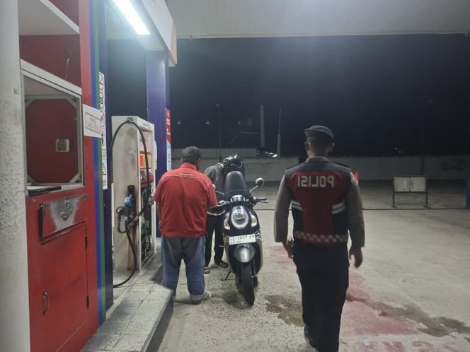 
					Kawal Stabilitas Objek Vital Energi, Sat Samapta Polres Sukamara Awasi SPBU Kota Jam Rawan