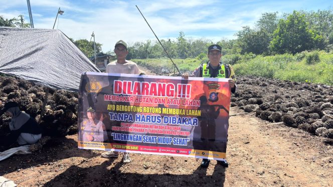 
					Cegah Kebakaran Hutan dan Lahan, Personel Polsek Kapuas Barat Gelar Patroli R2 dan Edukasi Warga Mandomai