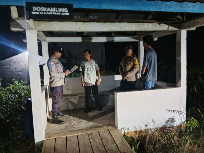 
					Tingkatkan Keamanan Swakarsa, Polsek Sebangau Kuala Sambangi Pusat Pengamanan Warga