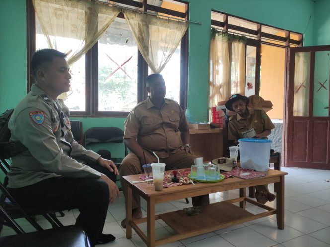 
					Tingkatkan Kesadaran Hukum, Polsek Pandih Batu Sosialisasi Kamtibmas di Desa Talio Hulu