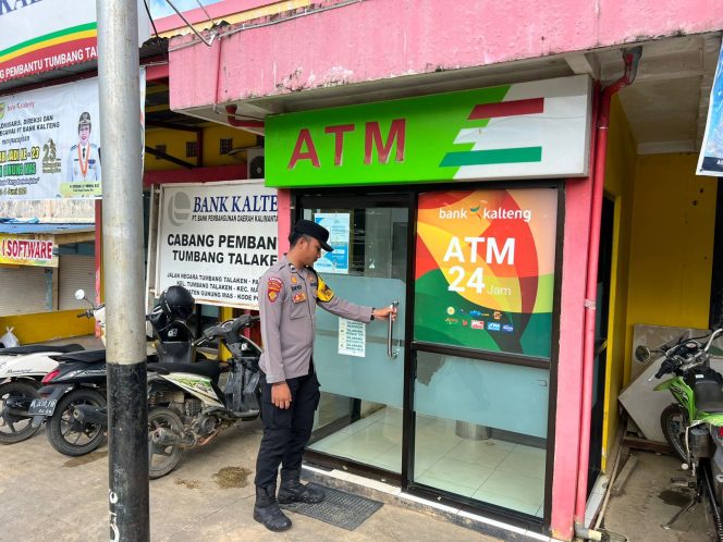 
					Personel Polsek Manuhing Perketat Pengamanan Objek Vital di Tumbang Talaken
