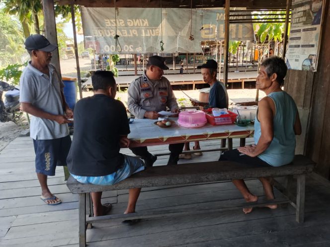 
					Dekatkan Diri dengan Masyarakat, Polsek Sebangau Kuala Gali Informasi dan Sosialisasi Layanan Kamtibmas
