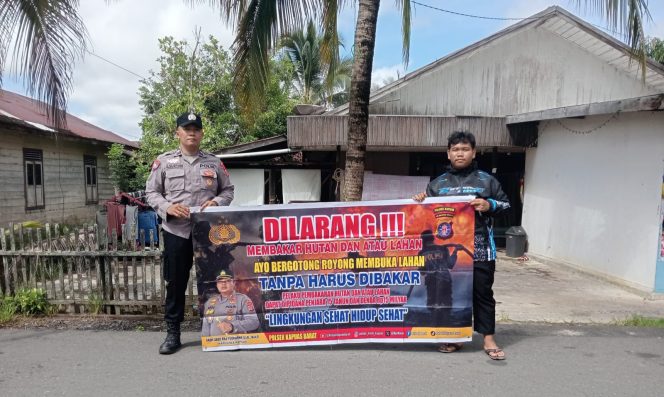 
					Polsek Kapuas Barat Laksanakan Sosialisasi Larangan Membakar Hutan Dan Lahan Ke Masyarakat