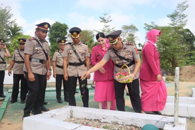 
					Jelang HUT Bhayangkara ke-80, Polres Barito Utara Laksanakan Ziarah dan Tabur Bunga di TMP Dharma Persada