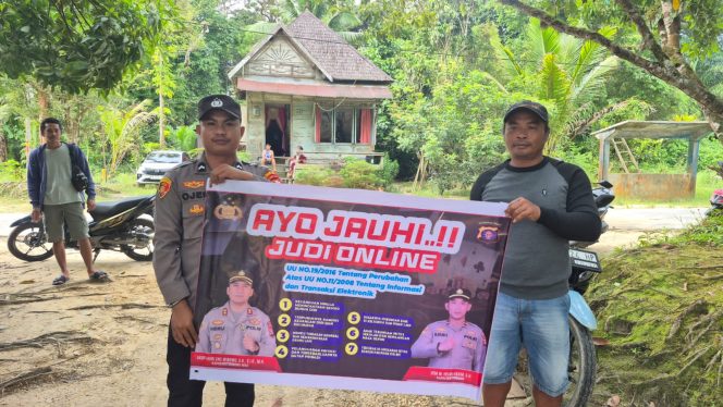 
					Ekonomi Hancur Karena Judi, Polsek Rungan Beri Pencerahan Hukum dan Sosial di Ruang Publik