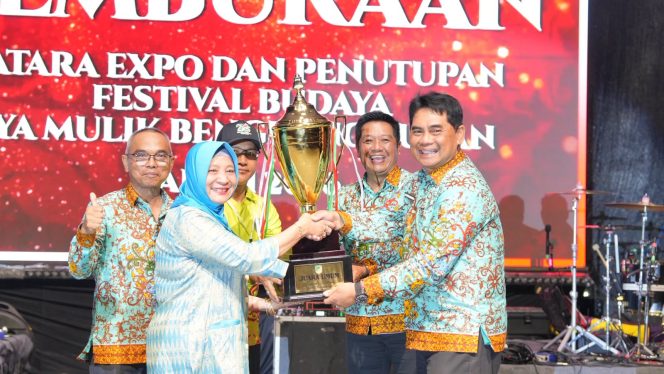 
					Kapolres Barito Utara Hadiri Pembukaan Batara Expo 2026, Polres Barut Pastikan Pengamanan Ribuan Pengunjung Berjalan Aman dan Kondusif