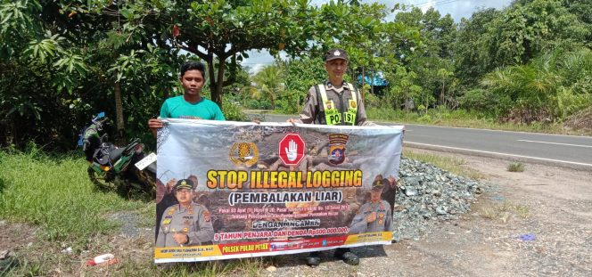 
					SOSIALISASI PENEBANGAN HUTAN SECARA LIAR (ILEGAL LOGING) OLEH PERSONIL POLSEK PULAU PETAK