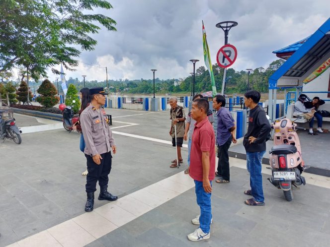 
					PAMAPTA POLRES BARITO UTARA LAKSANAKAN PATROLI DIALOGIS BERSAMA ANGGOTA PIKET FUNGSI