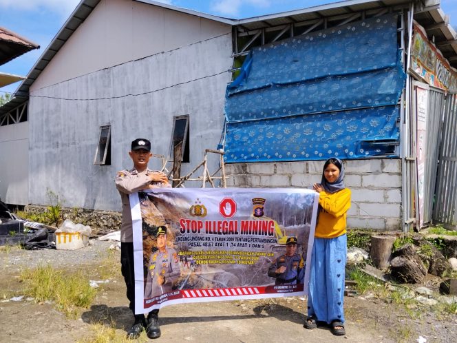 
					SOSIALISASI LARANGAN ILLEGAL MINING, BERTUJUAN CIPTAKAN MASYARAKAT SADAR AKAN LINGKUNGAN OLEH POLSEK KAPUAS TIMUR
