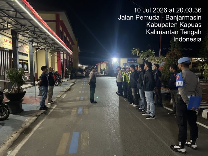 
					ANGGOTA SATSAMAPTA POLRES KAPUAS MELAKSANAKAN APEL MALAM PIKET PENJAGAAN DAN PENGECEKAN TAHANAN BERTEMPAT DI HALAMAN MAKO POLRES KAPUAS.