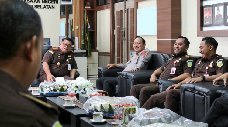Perkuat Sinergitas Dalam Penegakan Hukum, Kapolres Barsel Silaturahmi Dengan Kajari Barito Selatan