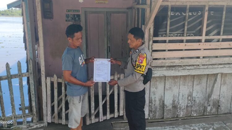 Maklumat Kapolda Kalteng Rutin Disosialisasikan Kepada Masyarakat Oleh Polsek Kapuas Hilir Guna Berikan Pemahaman Kepada Warga Tentang Sanksi Pidana Dan Denda Bagi Pelaku Karhutla