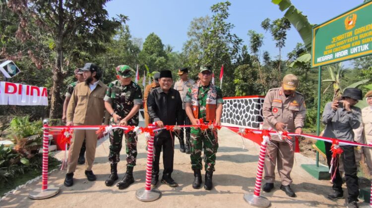 Pangdam III Siliwangi Resmikan Jembatan Garuda Suci