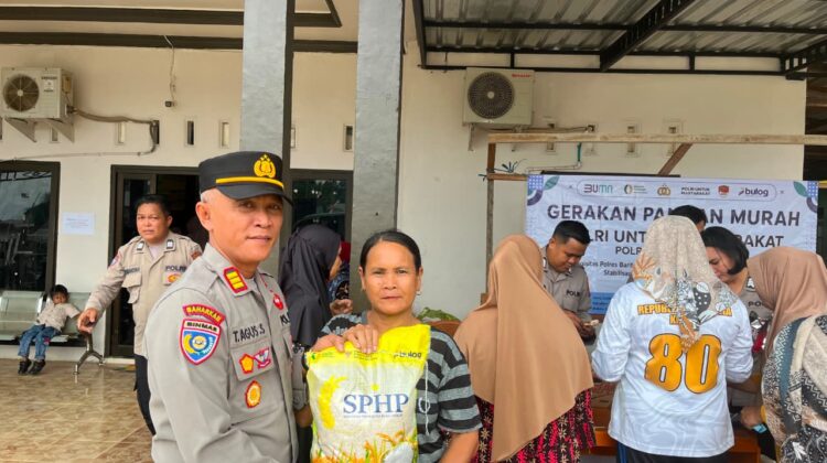Polres Barito Utara Hadir untuk Masyarakat, Gerakan Pangan Murah Salurkan Beras SPHP di Desa Sikui