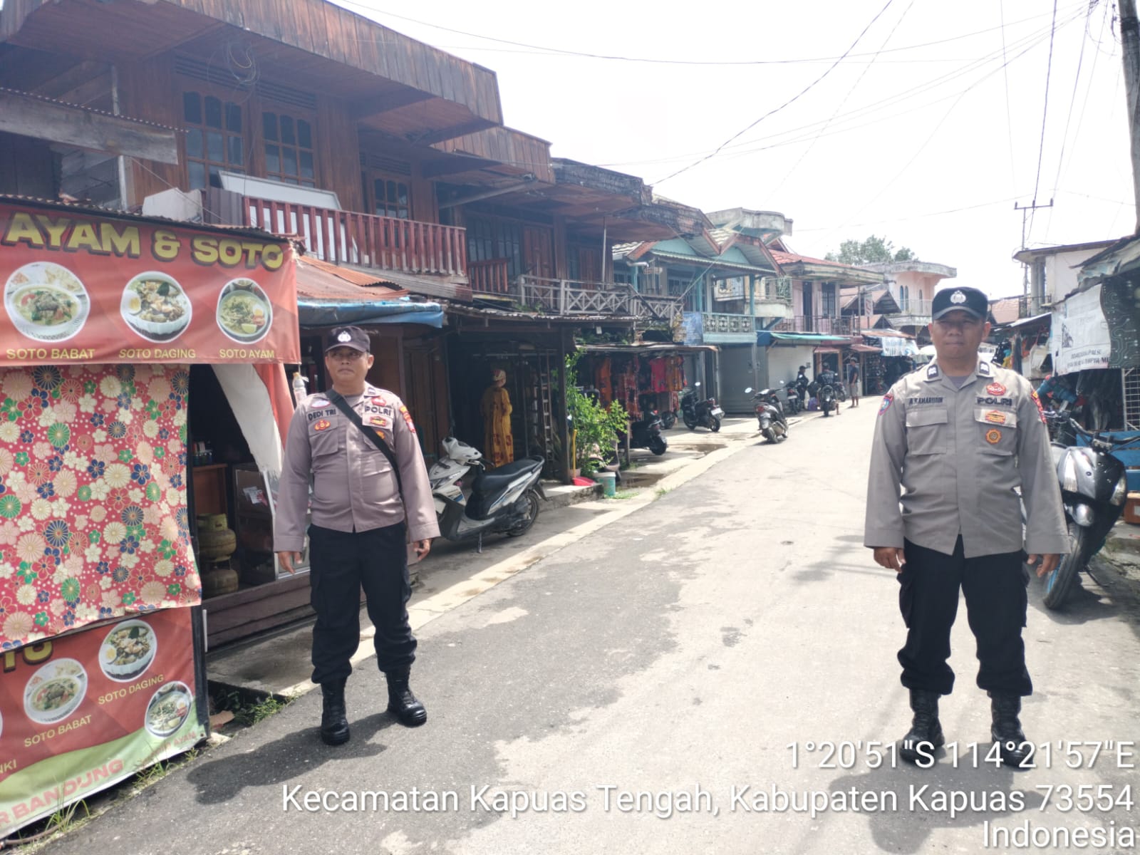Piket Polsek kapuas tengah lakukan giat patroli Harkamtibmas di sekitar desa Pujon